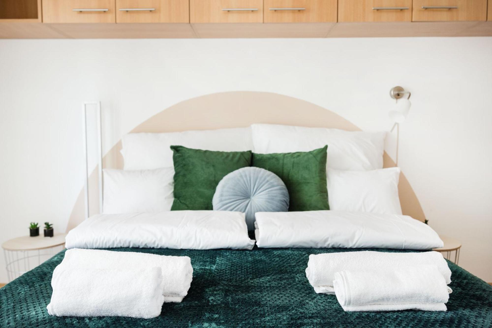 Modern Two-Bedroom Apartment With Free Parking Budapest Luaran gambar